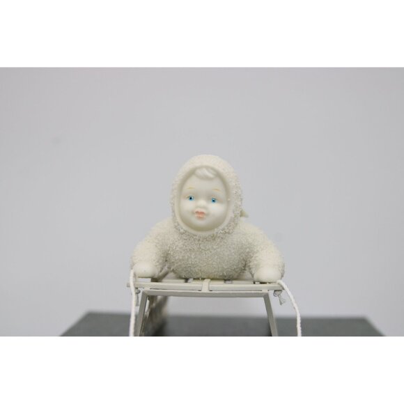 Dept 56 Snowbabies - Winter Tales - Slip Sliding Away - Picture 5 of 7